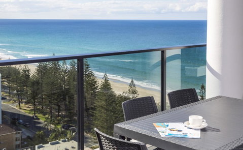 Boardwalk Burleigh Beach - Official - Tourism Noosa 20