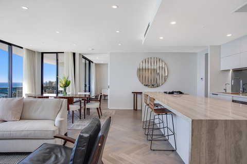 Iconic Kirra Beach Resort - Tourism Noosa 34