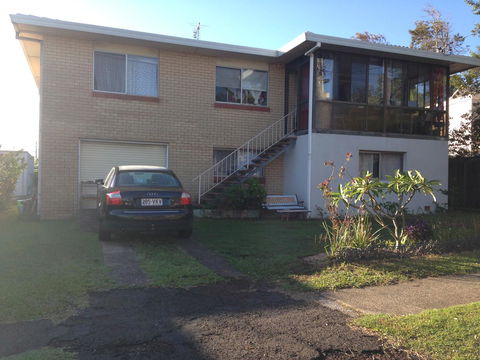 XYL Pets Friendly Seaside Boutique Guesthouse - Tourism Noosa 35