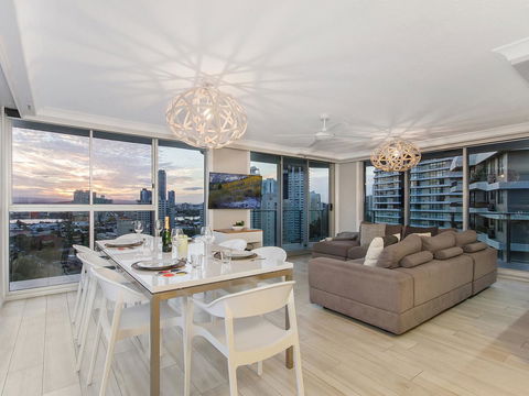 Sunbird Beach Resort Main Beach - Tourism Noosa 11