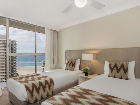 Sunbird Beach Resort Main Beach - Tourism Noosa 23