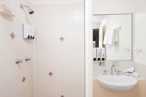 Park Regis Anchorage - Tourism Noosa 9