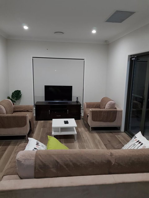 Adwaga Lodge - Tourism Noosa 8