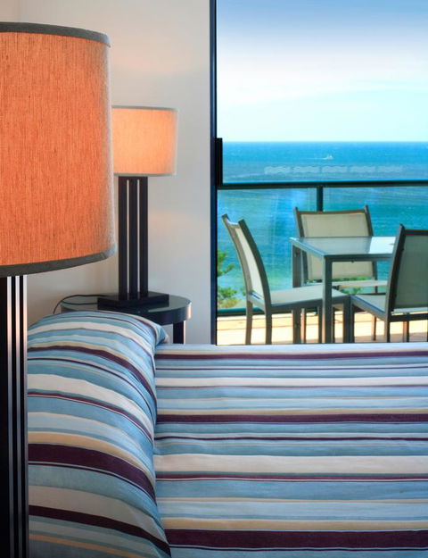 Peninsular Beachfront Resort - Tourism Noosa 37