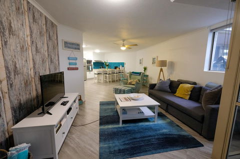 Sanctuary Beach Retreat - Tourism Noosa 15