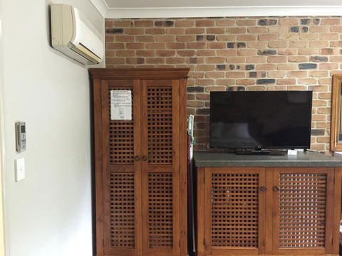 Country Gardens Motor Inn - Tourism Noosa 25