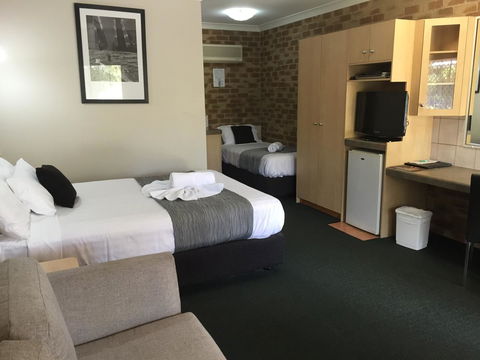 Country Gardens Motor Inn - Tourism Noosa 14