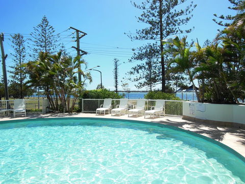 Crystal Bay On The Broadwater - Tourism Noosa 9