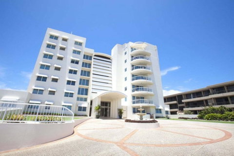 Regency On The Beach - Tourism Noosa 14