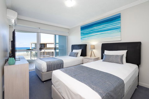 Regency On The Beach - Tourism Noosa 1