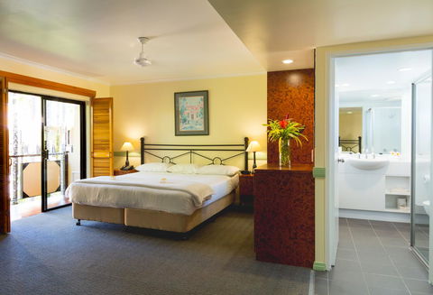 Palm Royale Cairns - Tourism Noosa 25