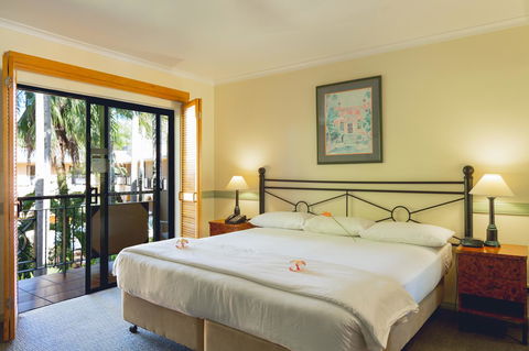 Palm Royale Cairns - Tourism Noosa 28