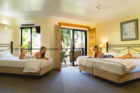 Palm Royale Cairns - Tourism Noosa 22
