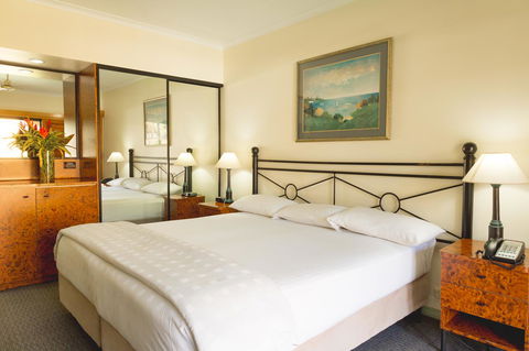 Palm Royale Cairns - Tourism Noosa 27