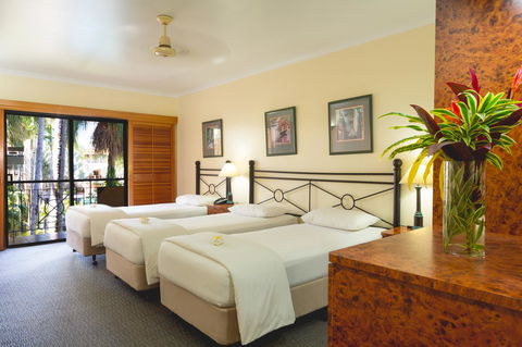 Palm Royale Cairns - Tourism Noosa 24