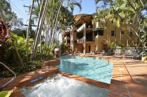 Bermuda Villas - Tourism Noosa 17