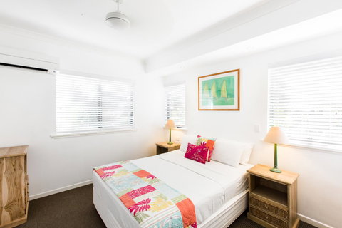 Bermuda Villas - Tourism Noosa 5