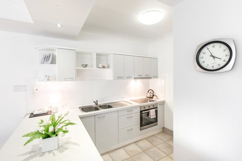 Bermuda Villas - Tourism Noosa 7