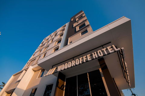 Woodroffe Hotel - Tourism Noosa 18