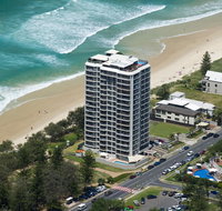 Golden Sands on the Beach - Tourism Noosa