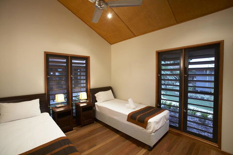 Pure Magnetic Villa 9 - Tourism Noosa 11