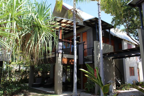 Pure Magnetic Villa 9 - Tourism Noosa 4