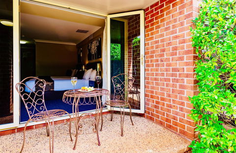 Ambassador On Ruthven - Tourism Noosa 17