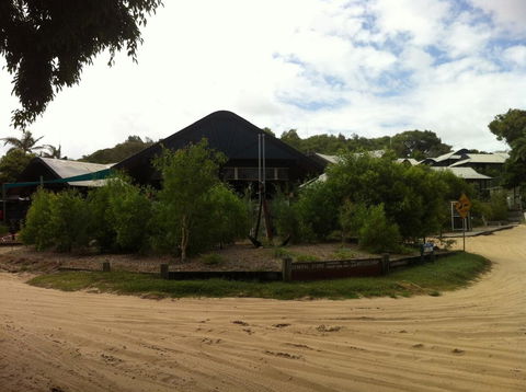 Fraser Island Retreat - Tourism Noosa 7