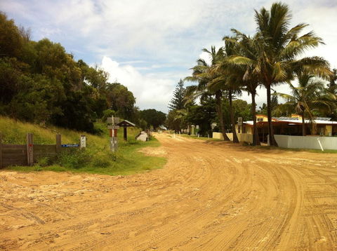 Fraser Island Retreat - Tourism Noosa 16