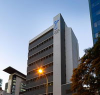 George Williams Hotel - Tourism Noosa