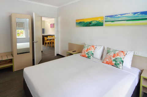 Palm Beach Hotel - Tourism Noosa 18