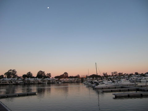 Waterfront Resort Villa With Buggy - Tourism Noosa 27