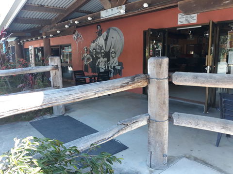 Speewah Country Tavern - Tourism Noosa 7