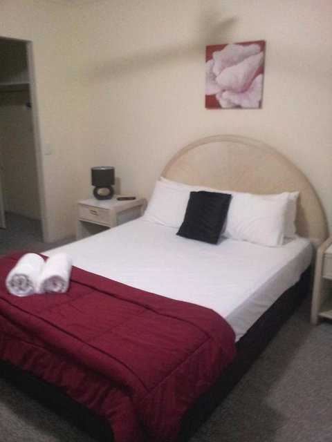 Champelli Palms Apartments - Tourism Noosa 16