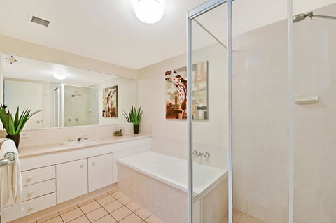 Champelli Palms Apartments - Tourism Noosa 5