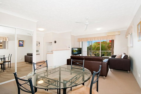 Champelli Palms Apartments - Tourism Noosa 9