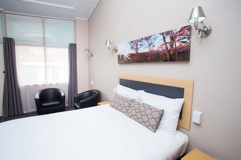 Downs Motel - Tourism Noosa 17