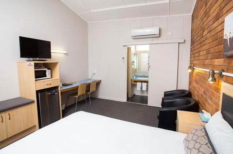 Downs Motel - Tourism Noosa 27