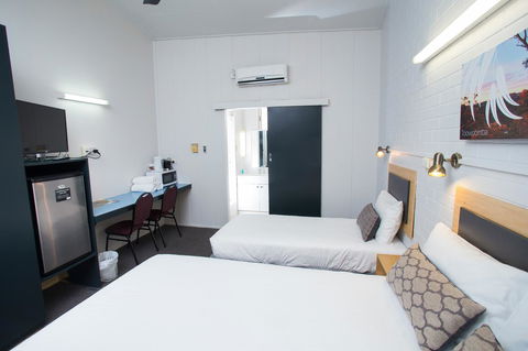 Downs Motel - Tourism Noosa 31