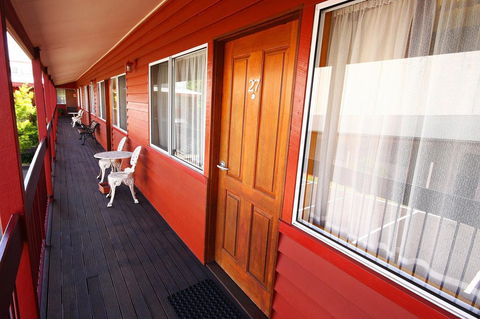 Downs Motel - Tourism Noosa 21