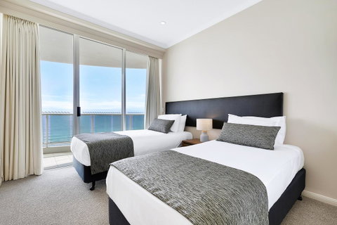 Pacific Views Resort - Tourism Noosa 3
