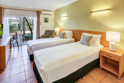 Coral Tree Inn - Tourism Noosa 11