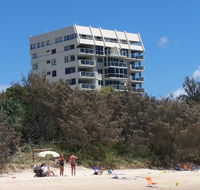 84 The Spit Holiday Apartments - Tourism Noosa