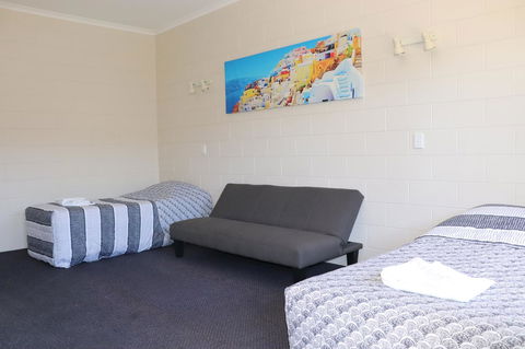 YAL Cairns - A Motel That Makes A Difference - Tourism Noosa 23