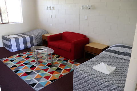 YAL Cairns - A Motel That Makes A Difference - Tourism Noosa 3