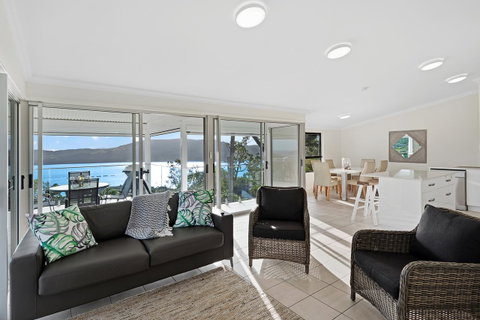 Oasis Apartments On Hamilton Island By HIHA - Tourism Noosa 34