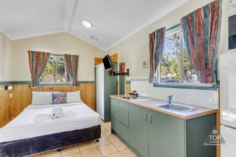 Tasman Holiday Parks - Airlie Beach - Tourism Noosa 16