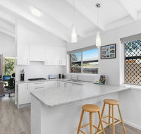 Beautiful Home- Walk to Beach-Short drive to Noosa - Tourism Noosa
