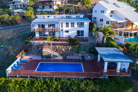 Nautilus On The Hill - Airlie Beach - Tourism Noosa 19