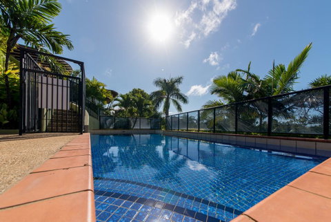 Paradise Penthouse At Waves - Airlie Beach - Tourism Noosa 2